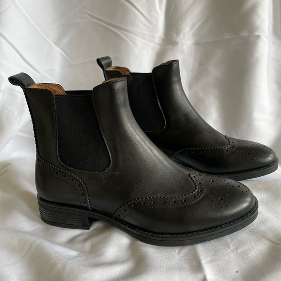 U-Lite Faux fur lined wing tip Chelsea boots size 5 - Picture 1 of 4